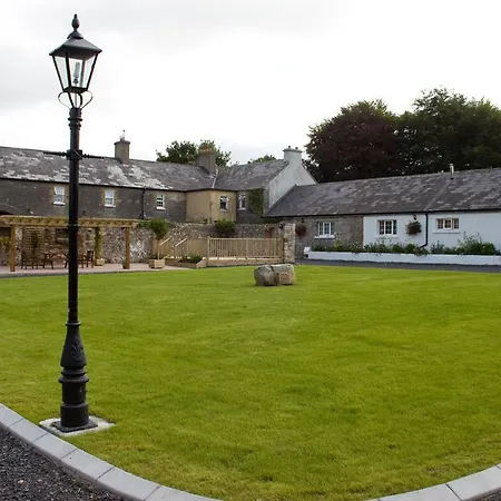 Apartment Ardagh Suites Self Catering